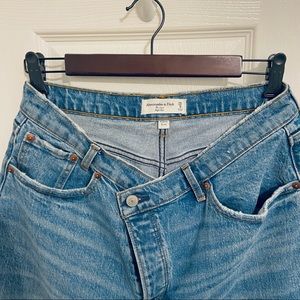 A&F Curve Love The Dad High Rise size 29/8R